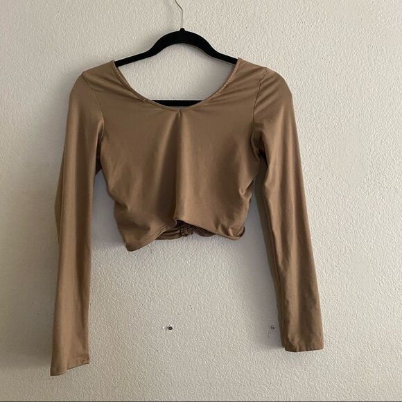 Tan Cropped Ruched Long Sleeve Going Out Top - Picture 8 of 9